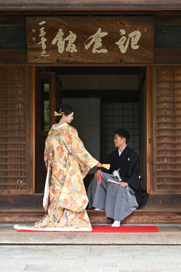 前撮り｜和装｜フォトウェディング｜名古屋｜北徳｜中村公園ロケーションフォト　記念館前で後ろ姿