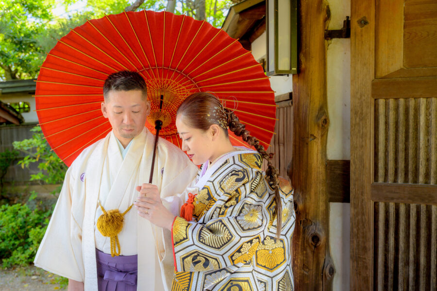 前撮り｜和装｜フォトウェディング｜名古屋｜東山荘　色打掛　傘